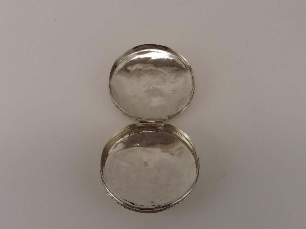 Zilveren pillendoosje                                   Z190, Antiek en Kunst, Ophalen of Verzenden, Zilver