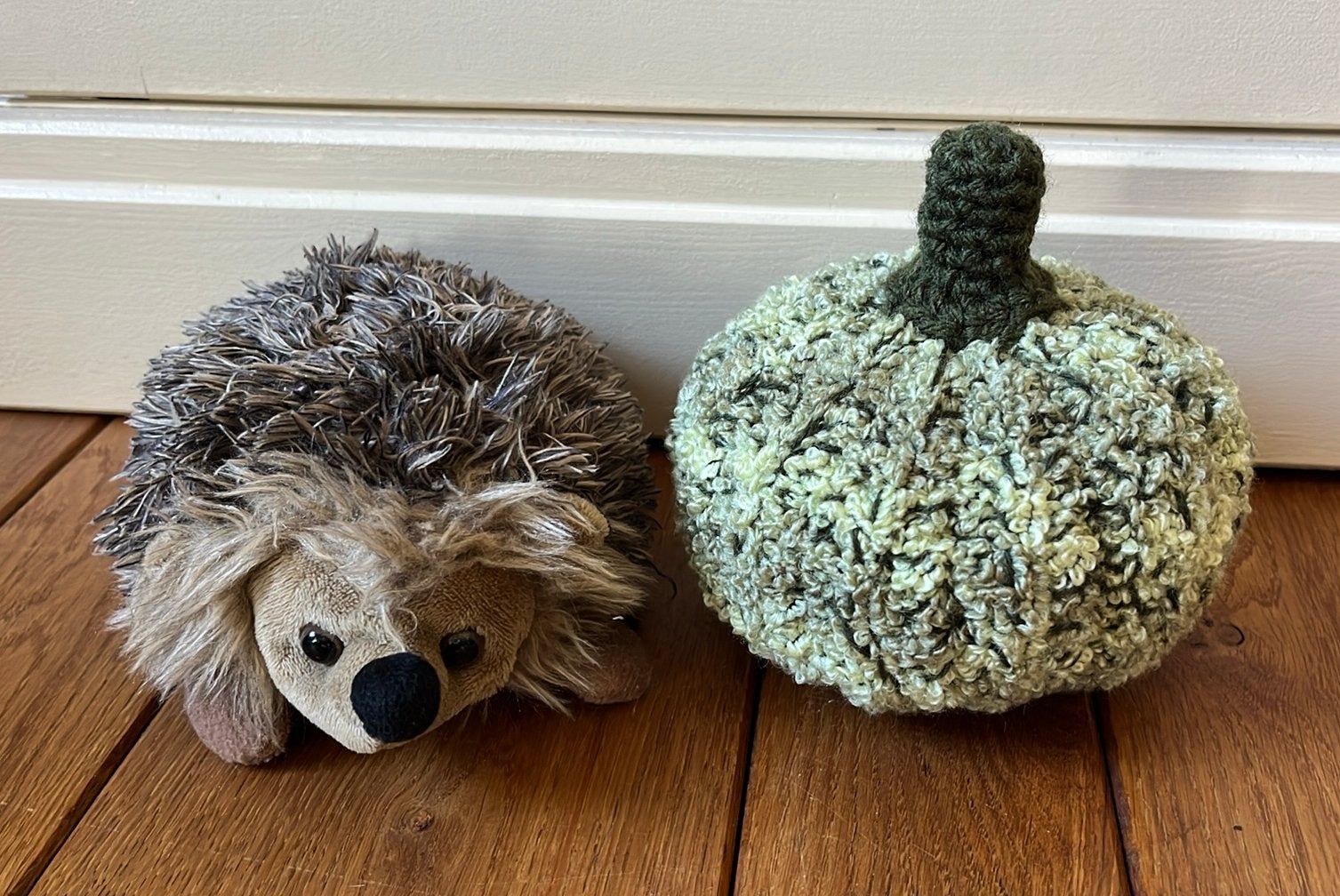 Gehaakte pompoen kalebas met egeltje herfst seizoenen, Ophalen of Verzenden, Zo goed als nieuw