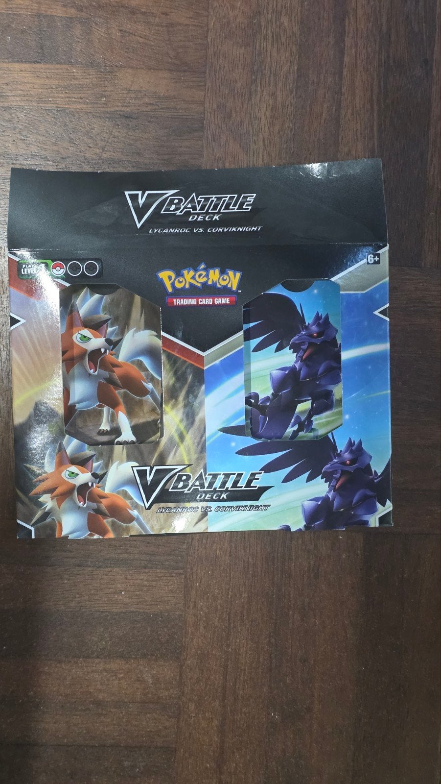 Pokémon V Battle Deck: Lycanroc vs. Corviknight, Hobby en Vrije tijd, Verzamelkaartspellen | Pokémon, Ophalen of Verzenden, Nieuw