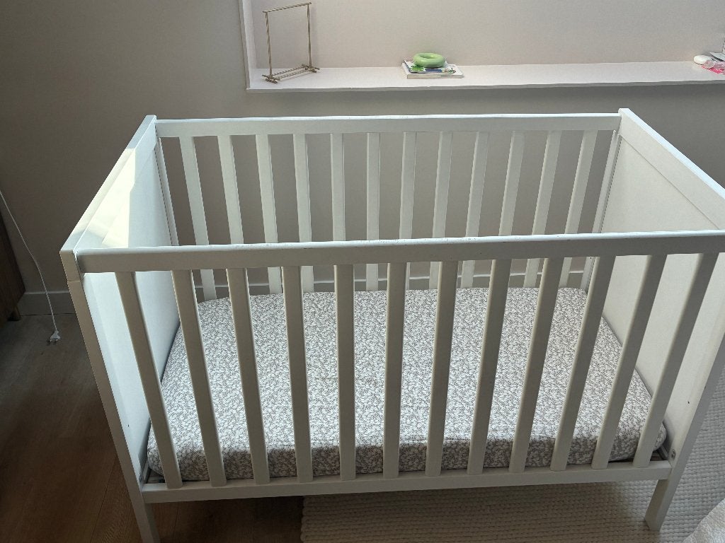 Kinderbed IKEA wit, Ophalen, Gebruikt, Minder dan 140 cm, Matras