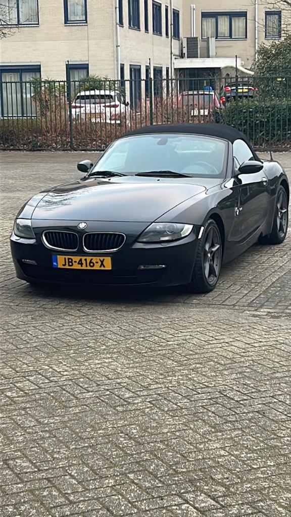 BMW Z4 2.5 I Roadster AUT 2006 Zwart, Auto's, BMW, Automaat, Achterwielaandrijving, Zwart, 2497 cc