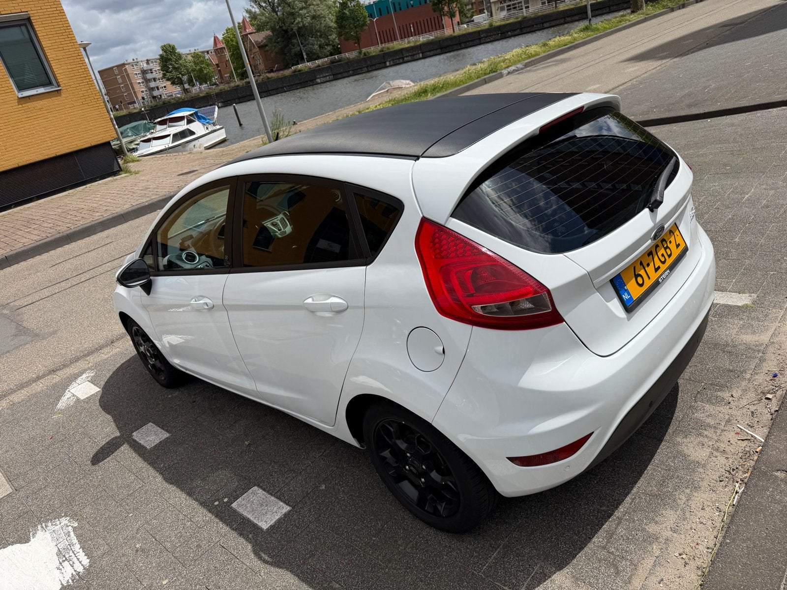Ford Fiësta 1.25 Champions, Auto's, Voorwielaandrijving, Stof, 40 €/maand, 4 cilinders