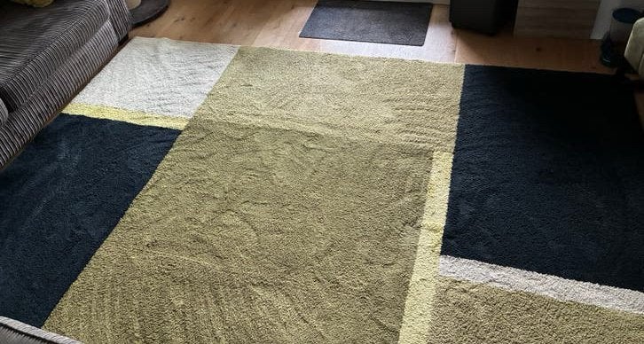Vloerkleed 200 bij 300 cm, Huis en Inrichting, Stoffering | Vloerbedekking, Ophalen, Modern, Tapijt, Groen