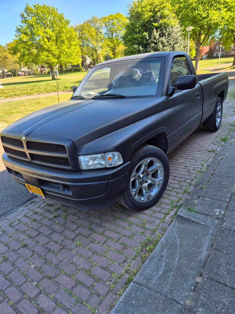 Dodge Ram 1500 generatie 2, Auto's, Bestelauto's, Zwart, 5200 cc, Particulier, Te koop