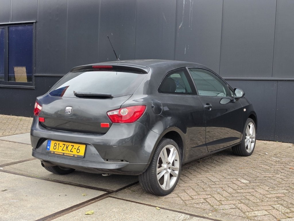 SEAT Ibiza SC 1.6 Sport 3-Drs Airco/Leer Nieuwe APK ✅, Auto's, Automatische klimaatregeling, 990 kg, Ibiza, Leder