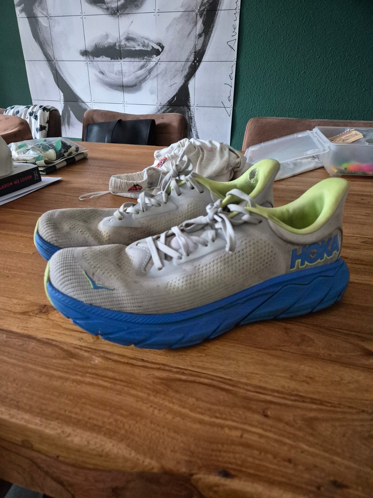 Hoka Arahi 7 Hardloopschoenen maat 45 1/3 - Gebruikt, Overige merken, Gebruikt, Hardloopschoenen, Ophalen of Verzenden