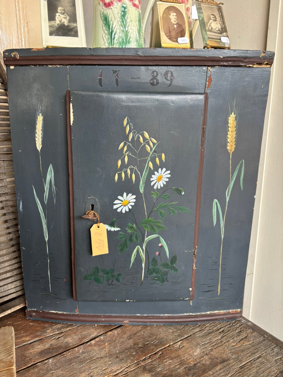 Zweedse donker blauwe hoekkast carlotte antiek en brocante, Ophalen of Verzenden
