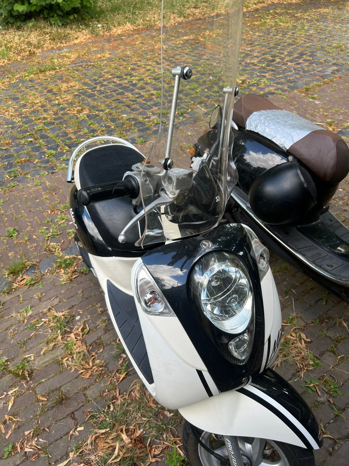 Sym mio, Fietsen en Brommers, Scooters | SYM, Ophalen, Zo goed als nieuw, Benzine, Mio