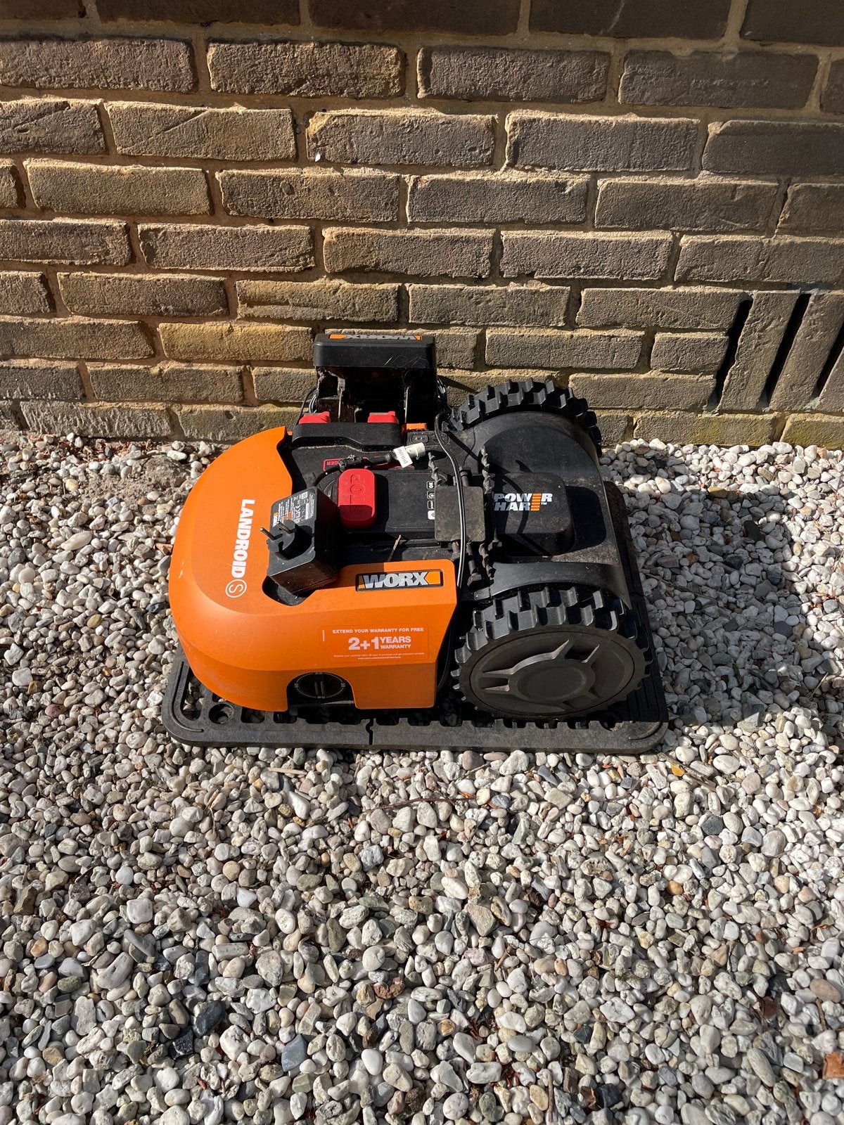 Worx robotmaaier met nieuwe batterij en app-functie, Ophalen, Gebruikt, Accu-grasmaaier