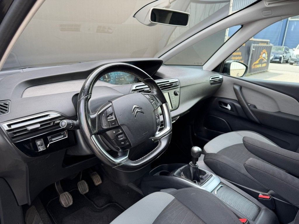 Citroen C4 Picasso 1.2 PureTech Intensive Camera Trekhaak, Auto's, Citroën, Stof, Gebruikt, 1199 cc, 1470 kg