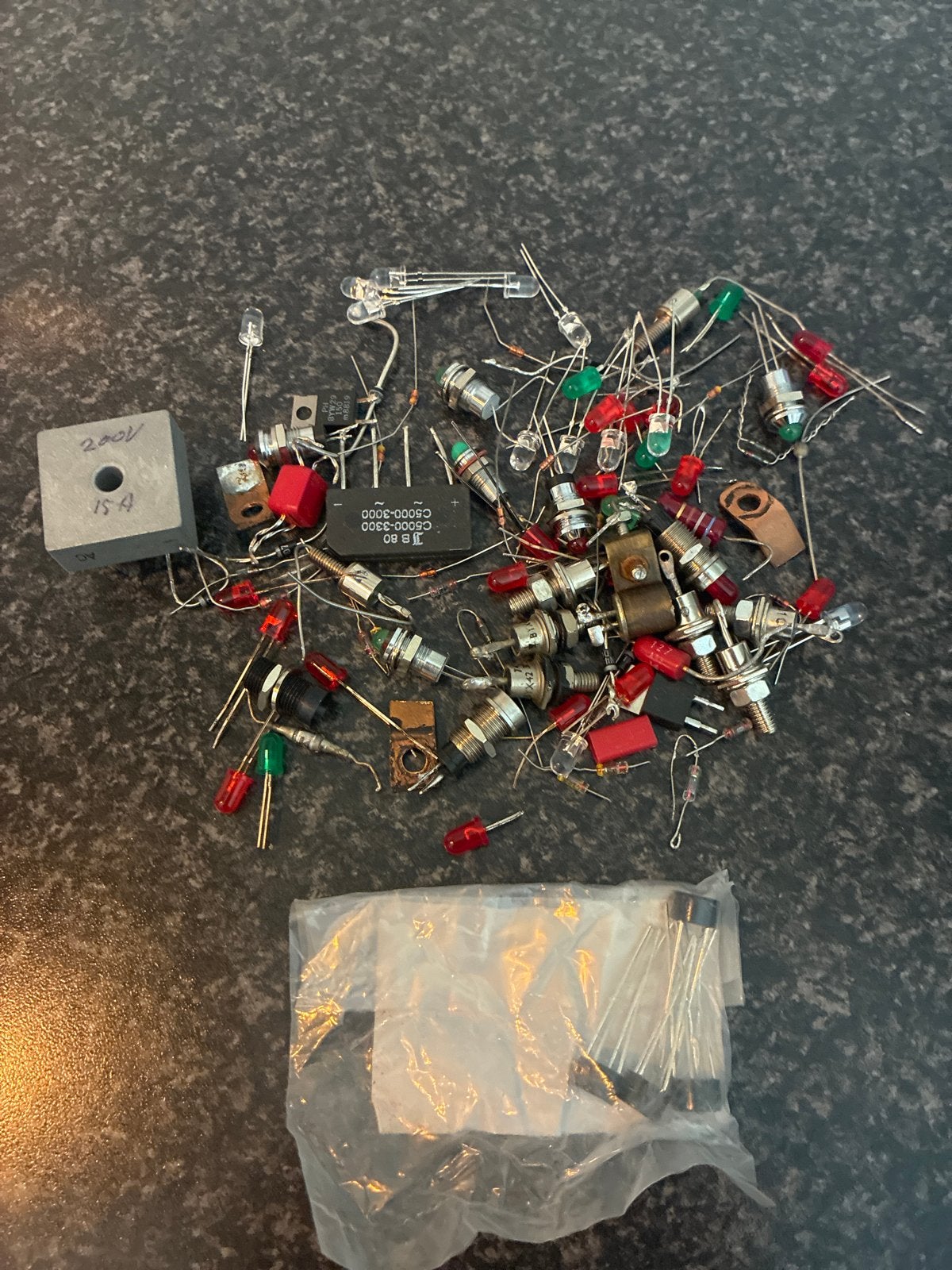 Diverse LED's en elektronische componenten, Hobby en Vrije tijd, Ophalen of Verzenden, Gebruikt