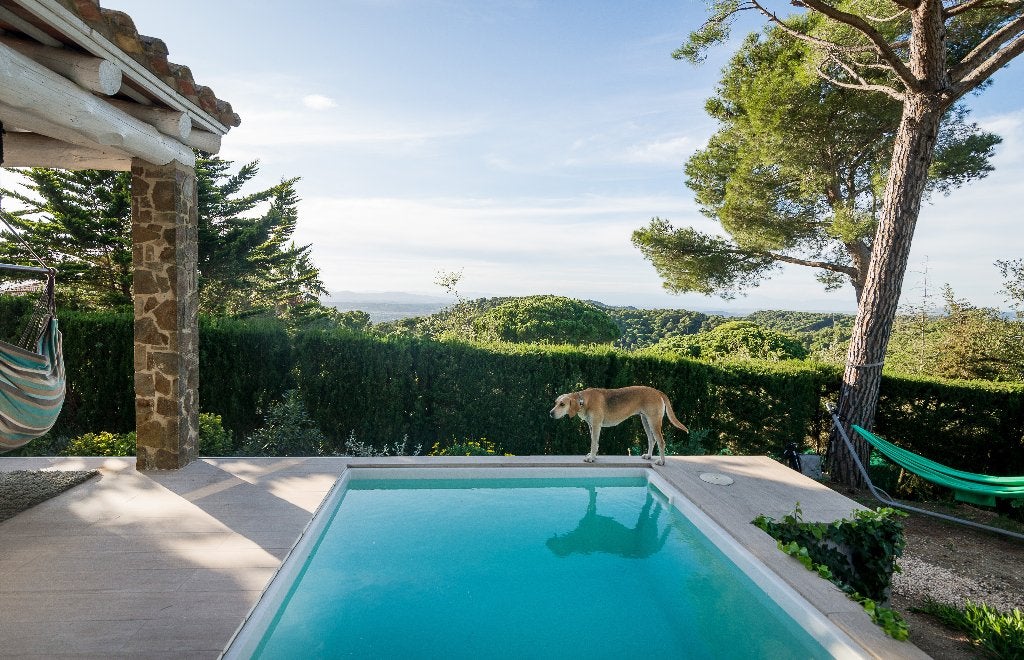 huisje met plungepool en uitzicht te huur Costa Brava Spanje, Dorp, Wasmachine, 2 slaapkamers, Costa Brava