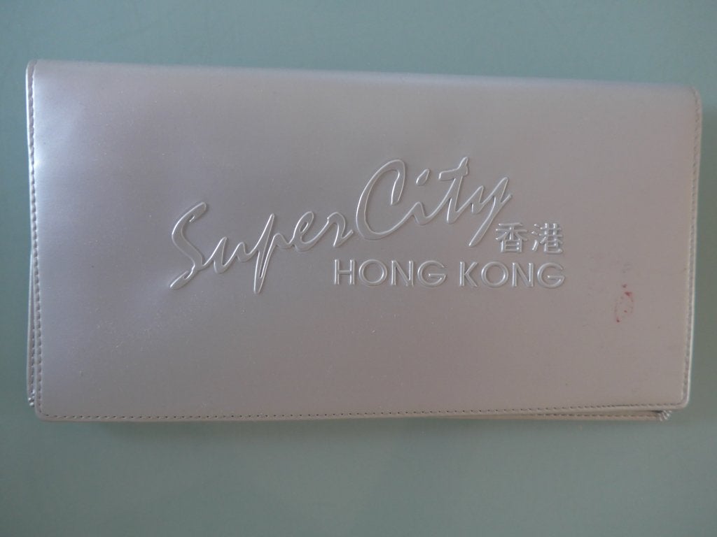 Cathay Pacific in flight folder /menu, Verzamelen, Ophalen of Verzenden, Zo goed als nieuw, Kaart, Foto of Prent