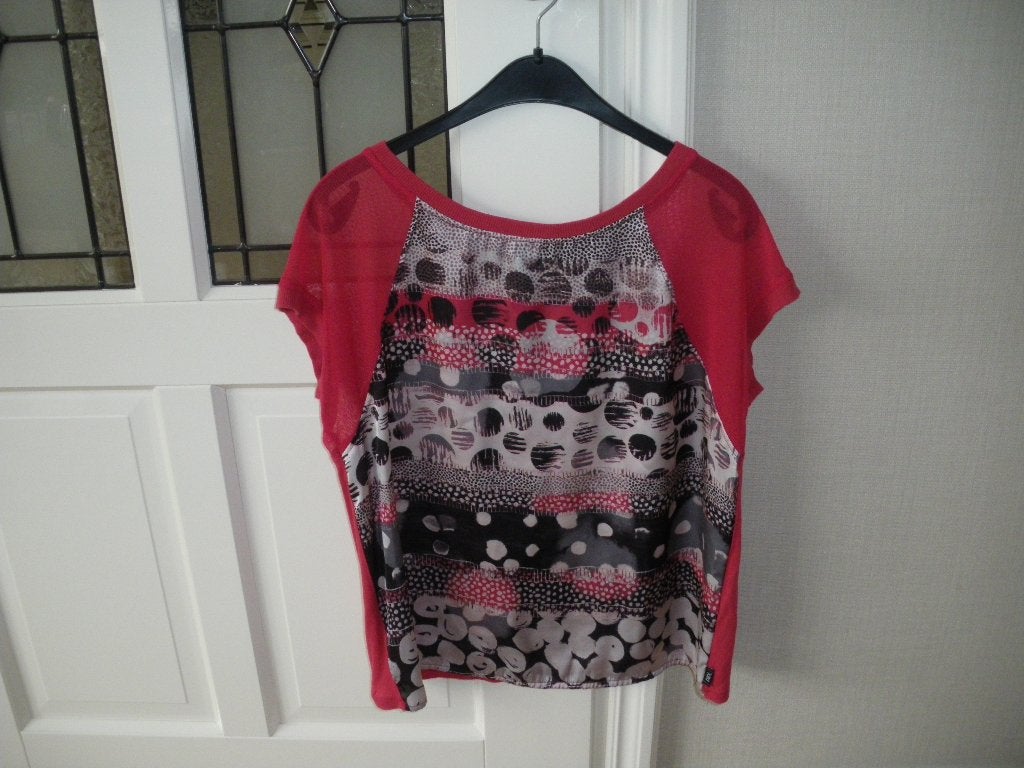 mooi rood kleurig zomer shirt leuke print merk didi mt smal, Kleding | Dames, Blouses en Tunieken, Ophalen of Verzenden, Zo goed als nieuw