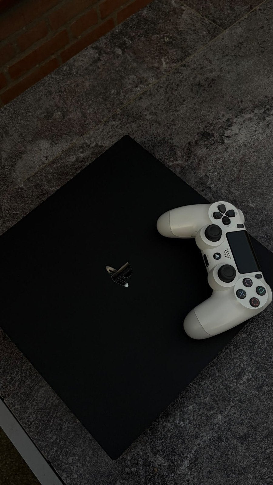 ps4 pro zwart 1 TB + controller + 9 mainstream games., Ophalen, 1 TB, Met 1 controller, Pro