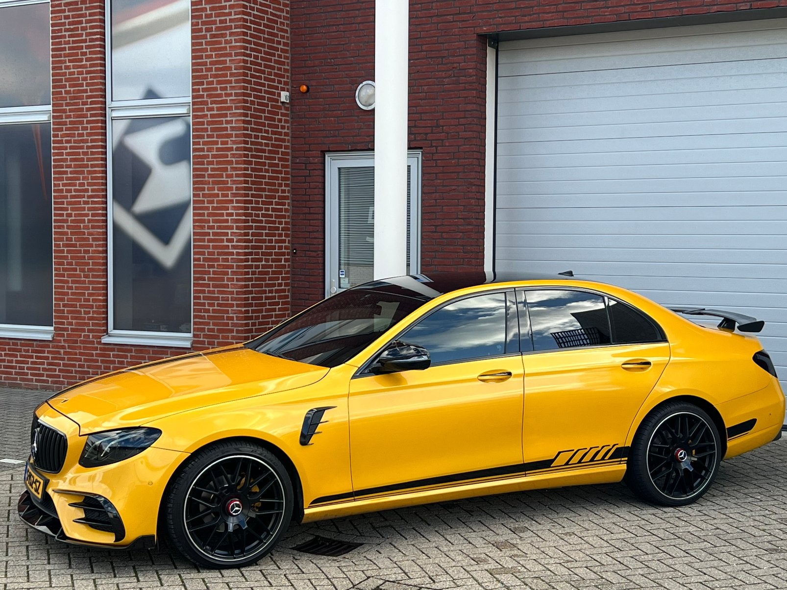 Unieke Mercedes-Benz E63 AMG E220D Stage 1 Tuned Sedan/APK!, Automaat, Dealer onderhouden, 4 cilinders, 2000 kg