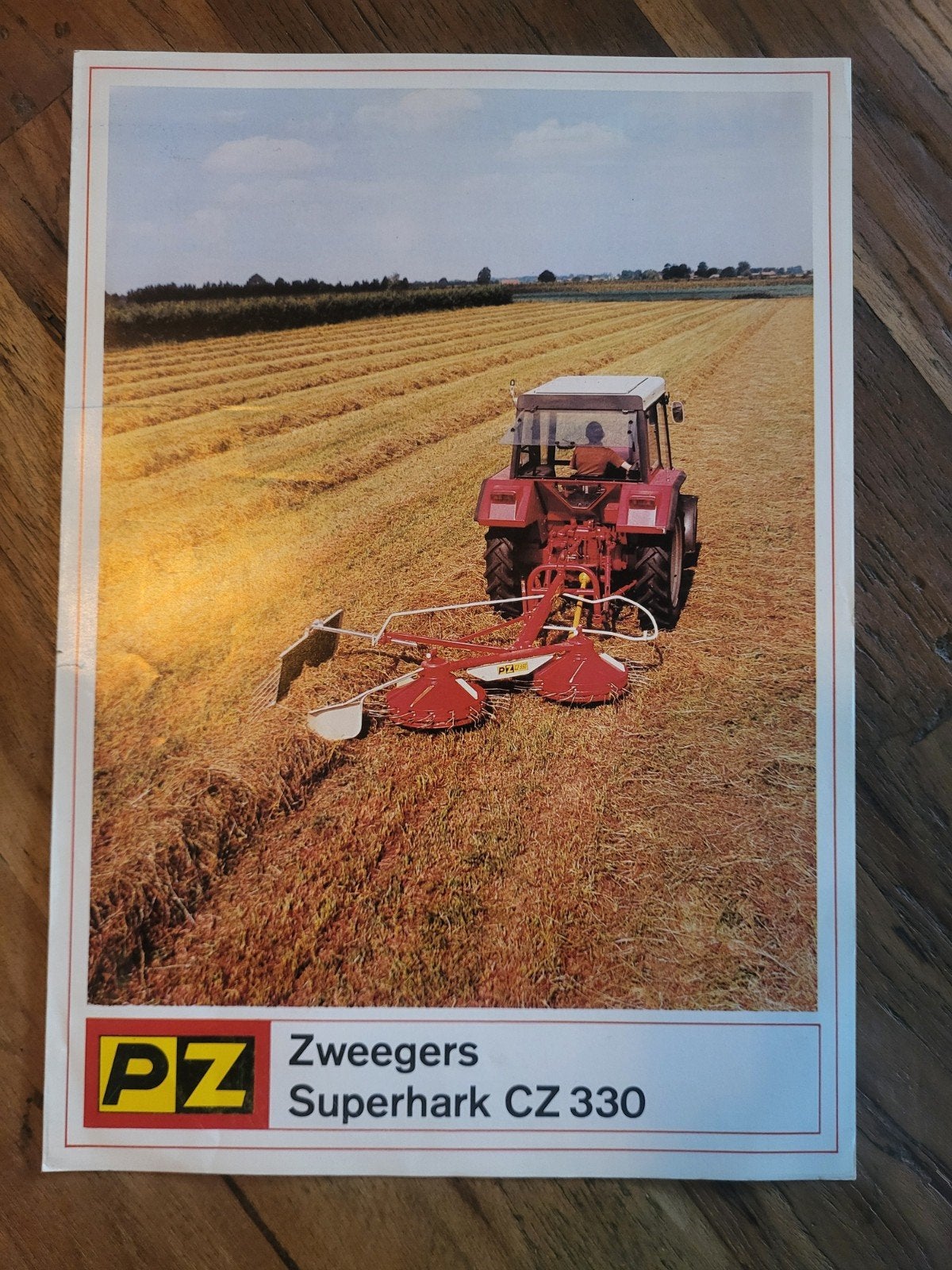 tractor folder PZ zweegers CZ 330 superhark, Ophalen of Verzenden, Zo goed als nieuw