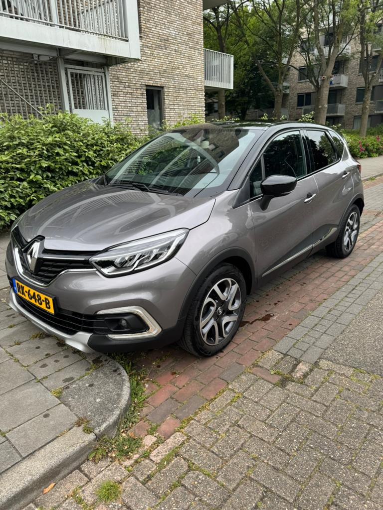 Renault Captur 0.9 INTENS TCE 90 2017 Grijs, Auto's, Voorwielaandrijving, 898 cc, Zwart, 620 kg