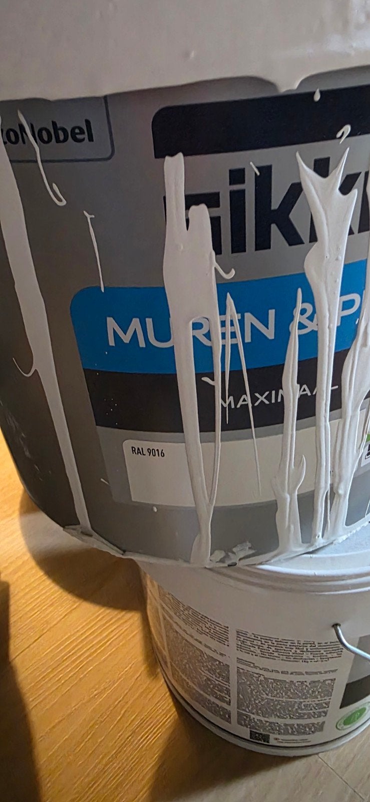 Sikkens verf RAL 9016 (ongeveer 5 liter) - Muren en Plafonds, Doe-het-zelf en Verbouw, Schildersmaterialen, Ophalen, Overige typen