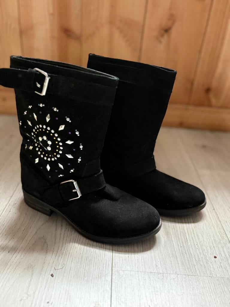 Desigual zwart suède laarzen 38, Zwart, Lage of Enkellaarzen, Ophalen of Verzenden, Zo goed als nieuw