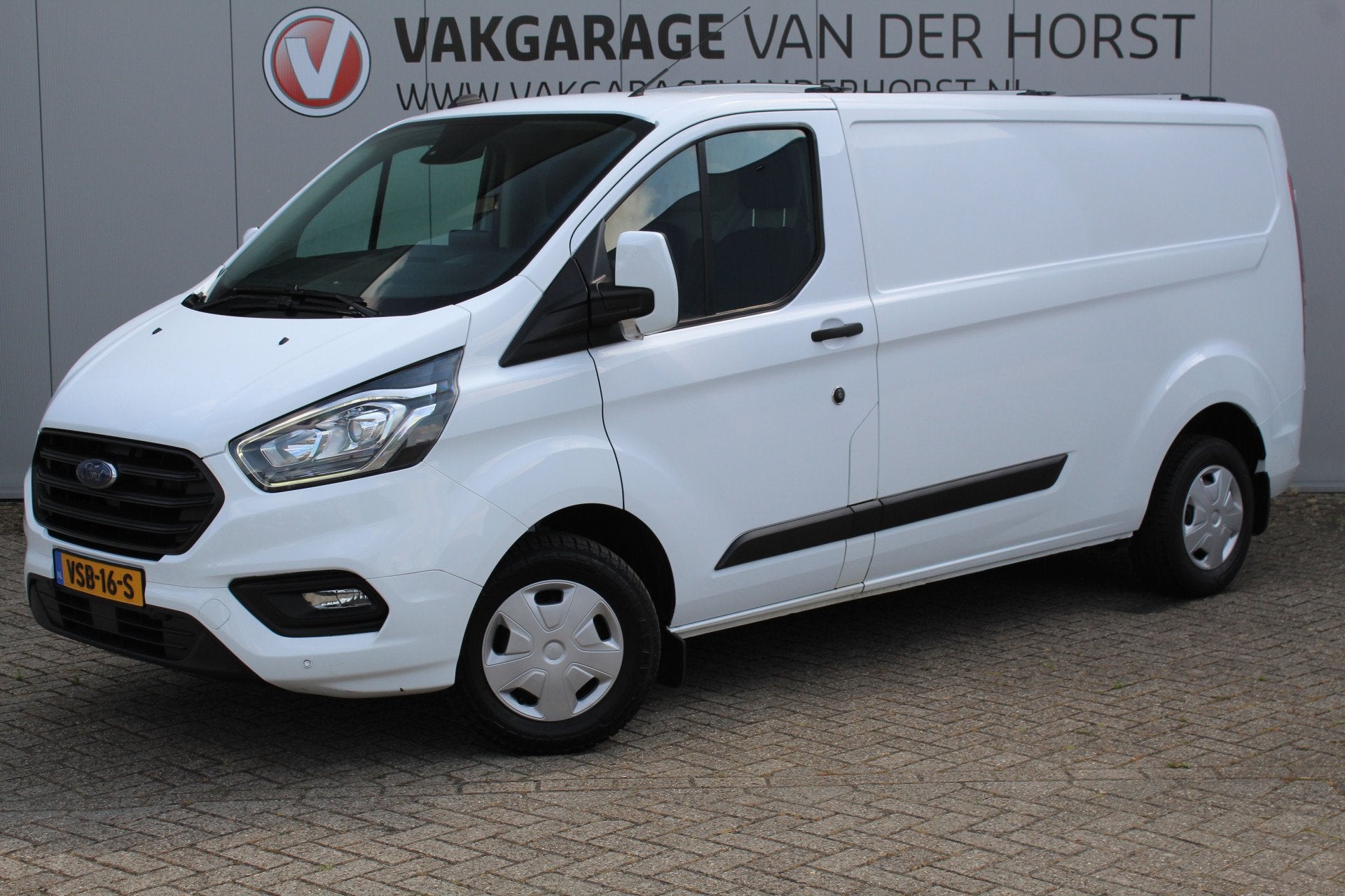 Ford Transit Custom 300 2.0-108pk TDCI L2H1 Trend. Erg nette, Voorwielaandrijving, 4 cilinders, Met garantie (alle), Wit