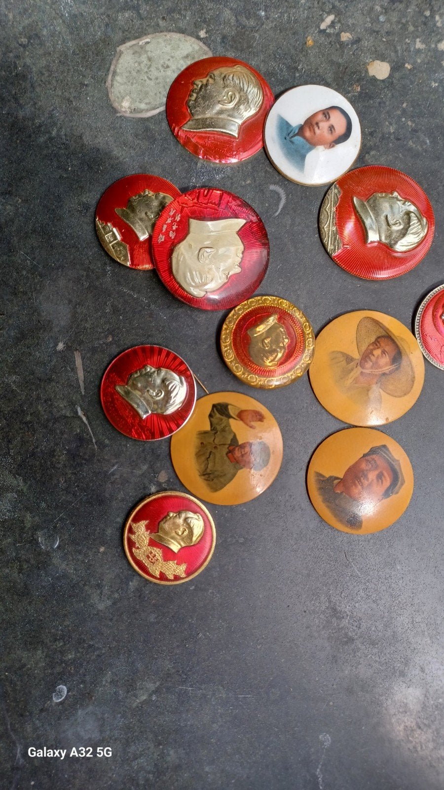 12 Mao China broches verzameling, Ophalen of Verzenden