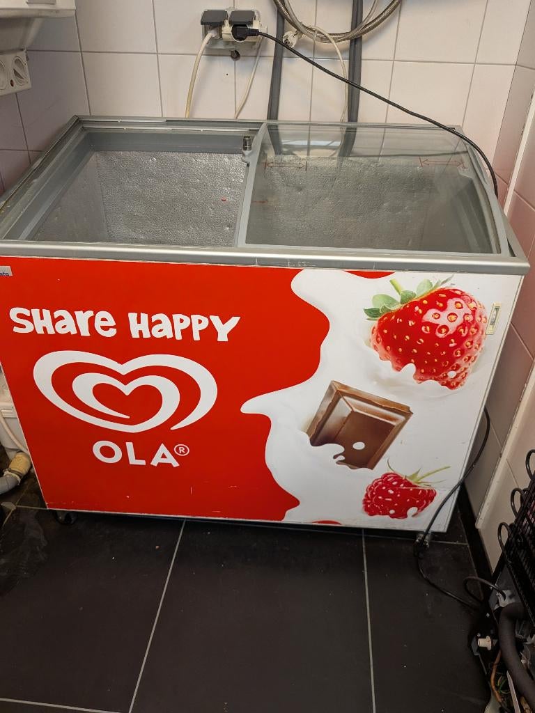 Ola Schuifdeurvriezer (2 stuks), Witgoed en Apparatuur, Vriezers en Diepvrieskisten, Vrieskist, Gebruikt, Vrijstaand, 90 cm of meer