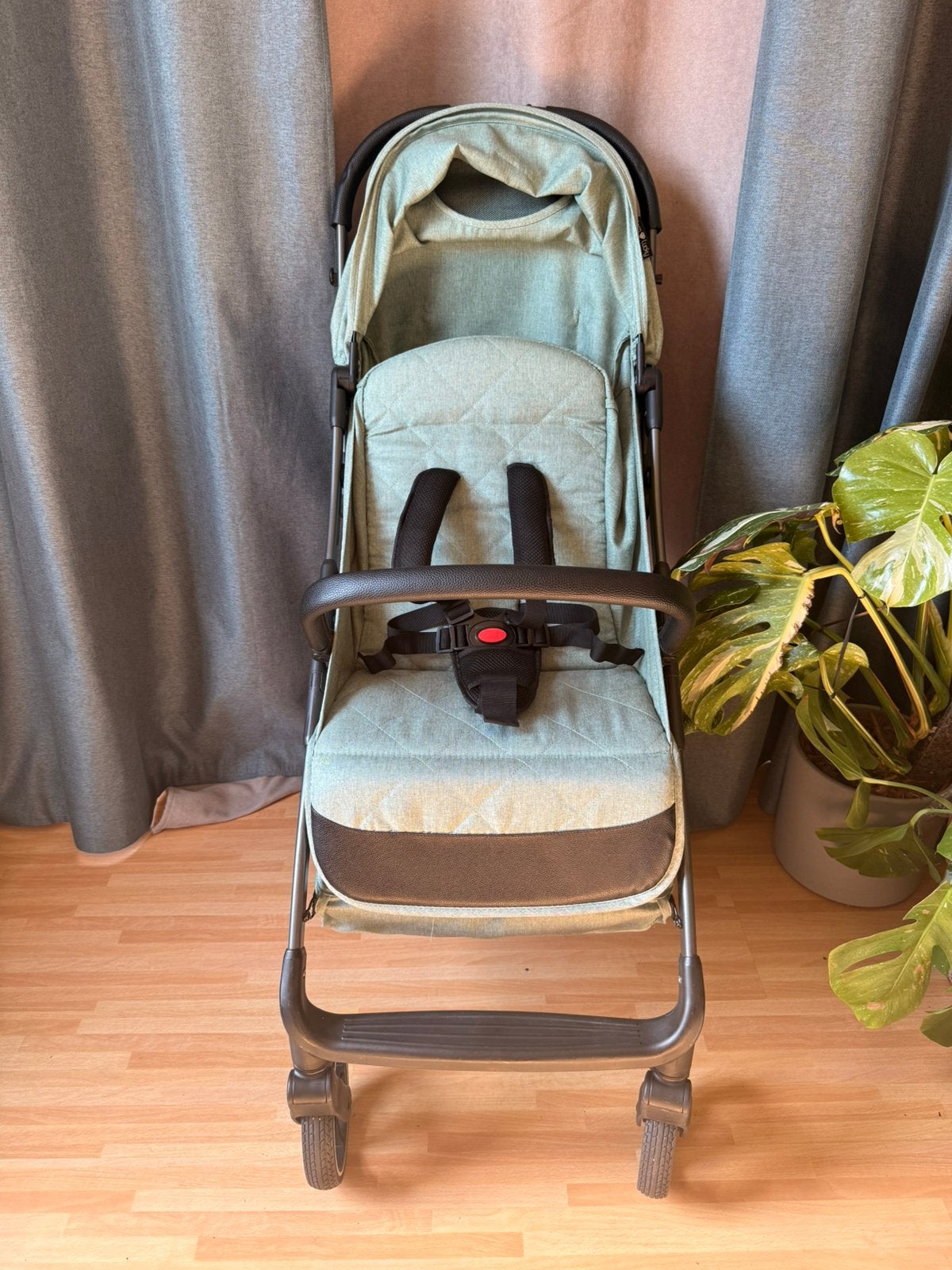 🌸 Born Lucky Buggy Flow met nieuw veiligheidsharnas 🌸, Ophalen of Verzenden, Zo goed als nieuw, Overige merken, Verstelbare rugleuning