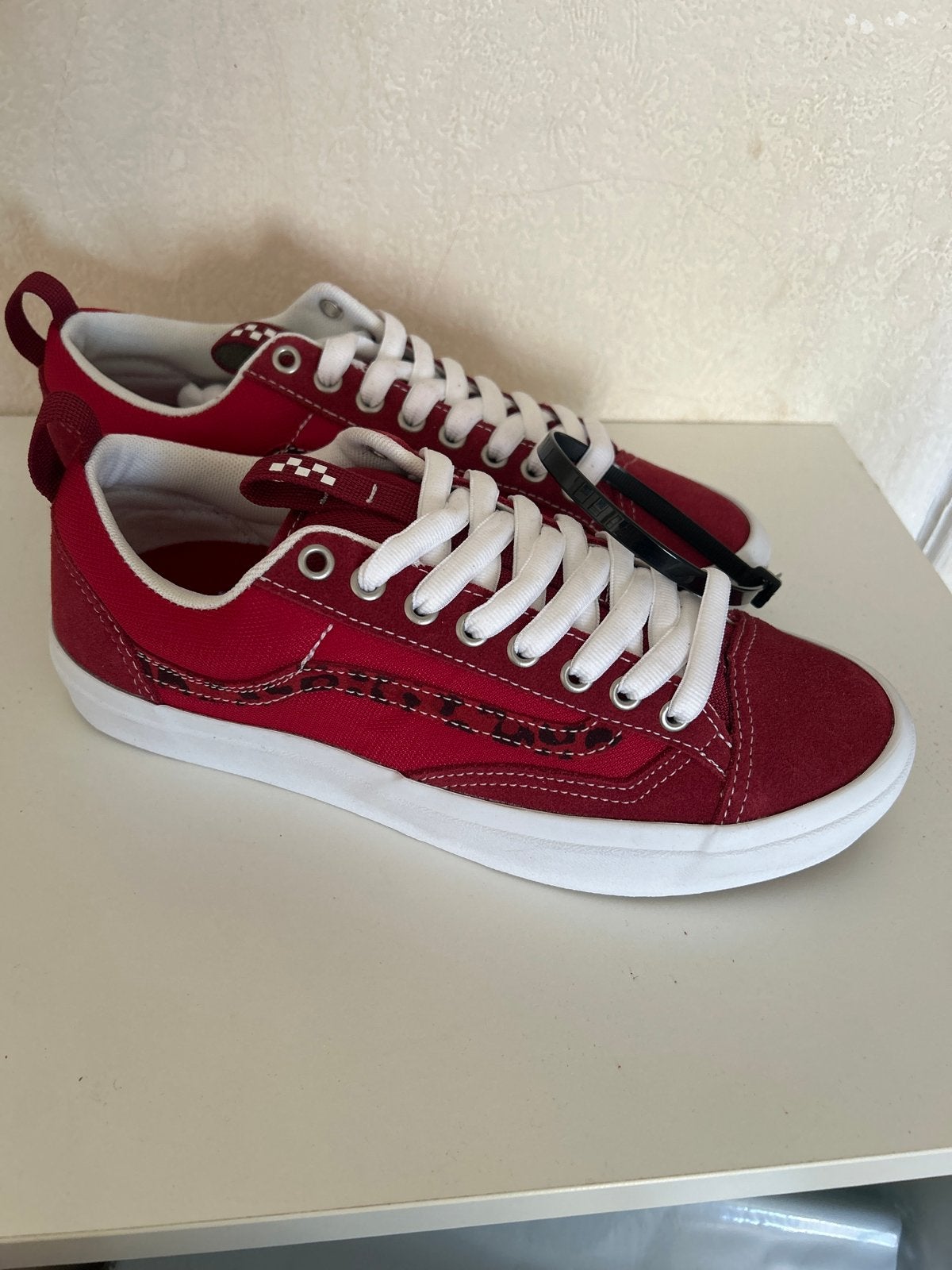 Maat 42 Vans Skate Old Skool 36+ Leopard Bordeaux Sneakers, Kleding | Heren, Ophalen of Verzenden, Nieuw, Sneakers of Gympen