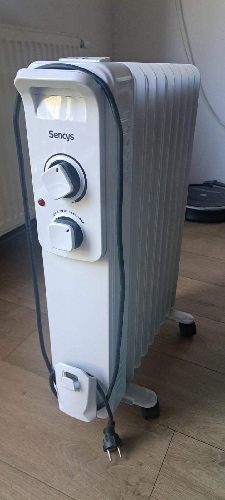Sencys elektrische radiator 2000 Watt, Ophalen, 30 tot 80 cm, Radiator, Nieuw