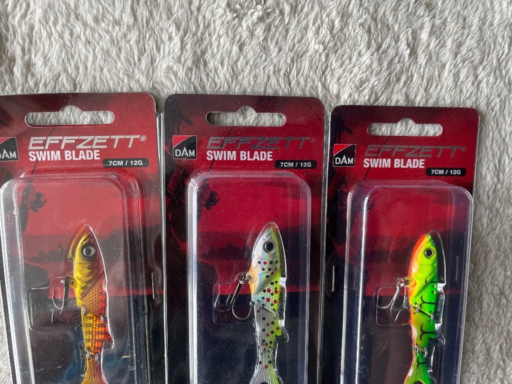adv 415 / NIEUW mixset 3 blisters kunstaas DAM EFZETT, Ophalen of Verzenden, Nieuw, Overige typen