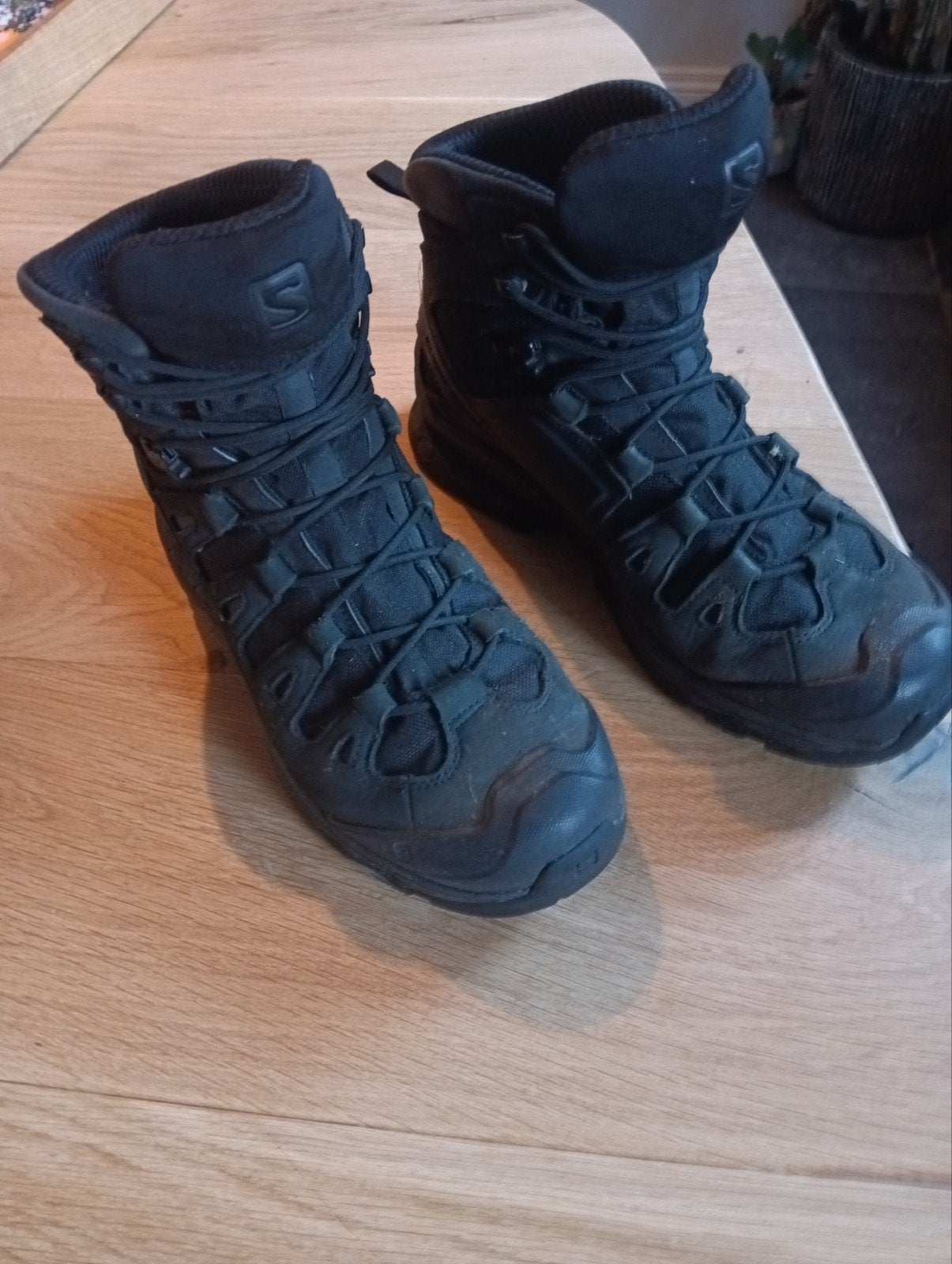 Salomon schoenen bijna NIEUW!!!, Ophalen of Verzenden, Landmacht, Nederland, Kleding of Schoenen