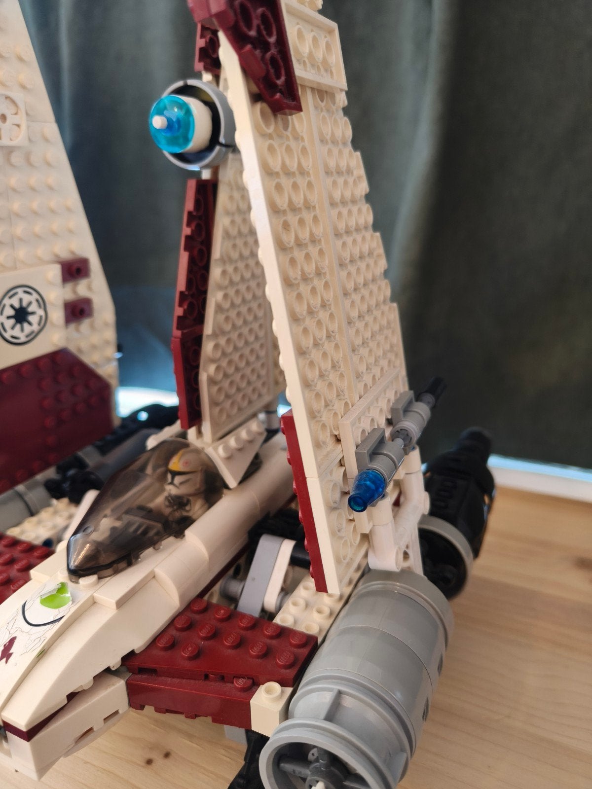 Foto 7 van LEGO Star Wars 7674 V-19 Torrent Starfighter met minifiguur