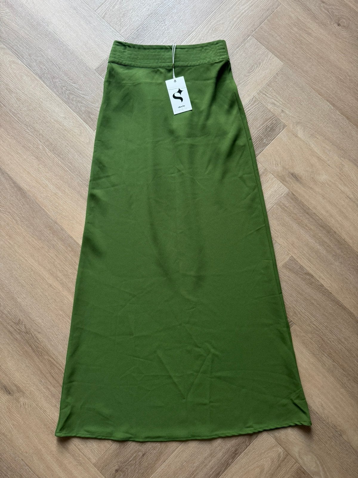 Nieuw Shoeby x Lonneke Nooteboom maxi rok groen maat XS, Nieuw, Ophalen of Verzenden, Maat 34 (XS) of kleiner, Onder de knie