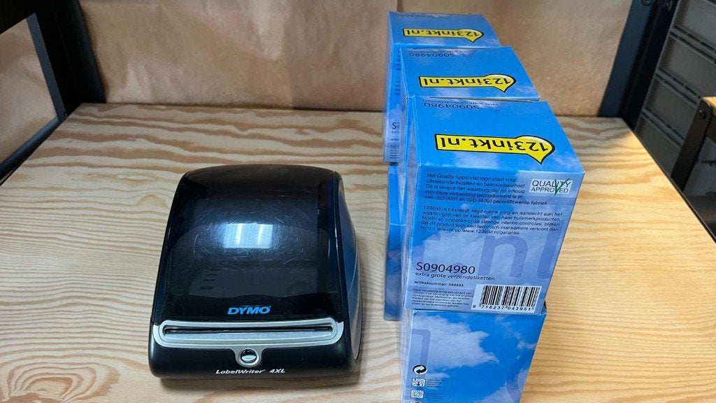 Dymo 4XL labelprinter incl. 6 rollen S0904980, Gebruikt, Qwerty, Ophalen of Verzenden, Dymo LabelWriter