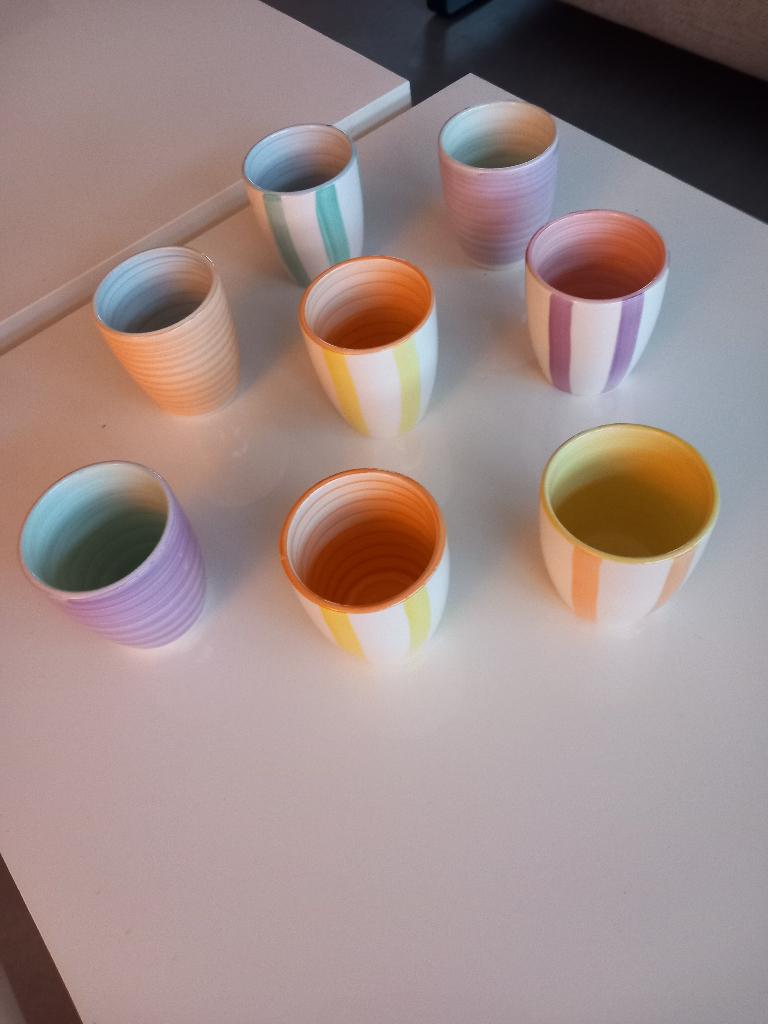 NIEUWE MOKKEN EN LEPELTJES MERK TAVOLA VAN INTRATUIN, Nieuw, Ophalen of Verzenden, Overige stijlen, Kop(pen) en/of Schotel(s)