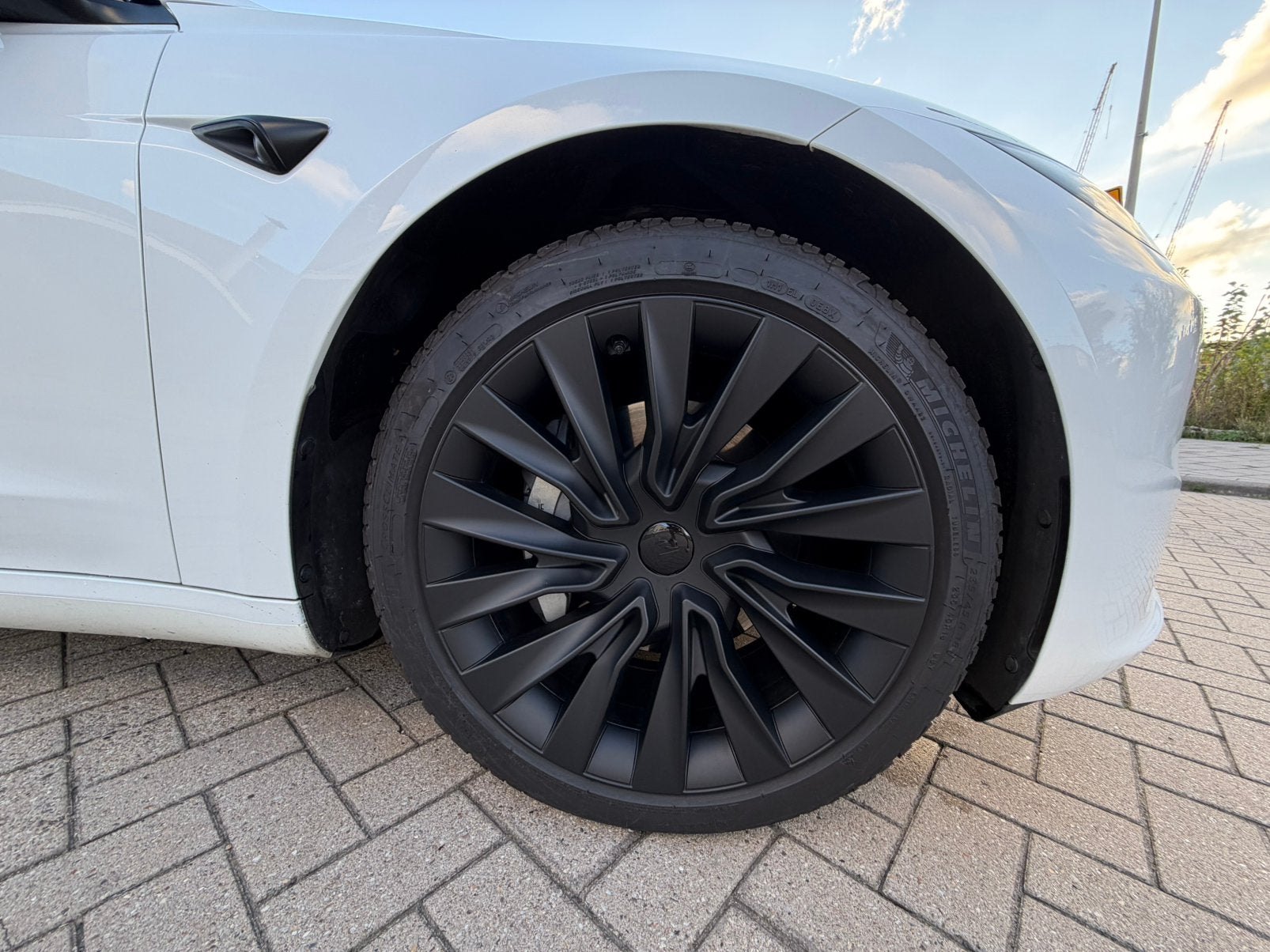 Foto 17 van Tesla Model 3 Highland Long Range AWD FSD Fabrieksgarantie