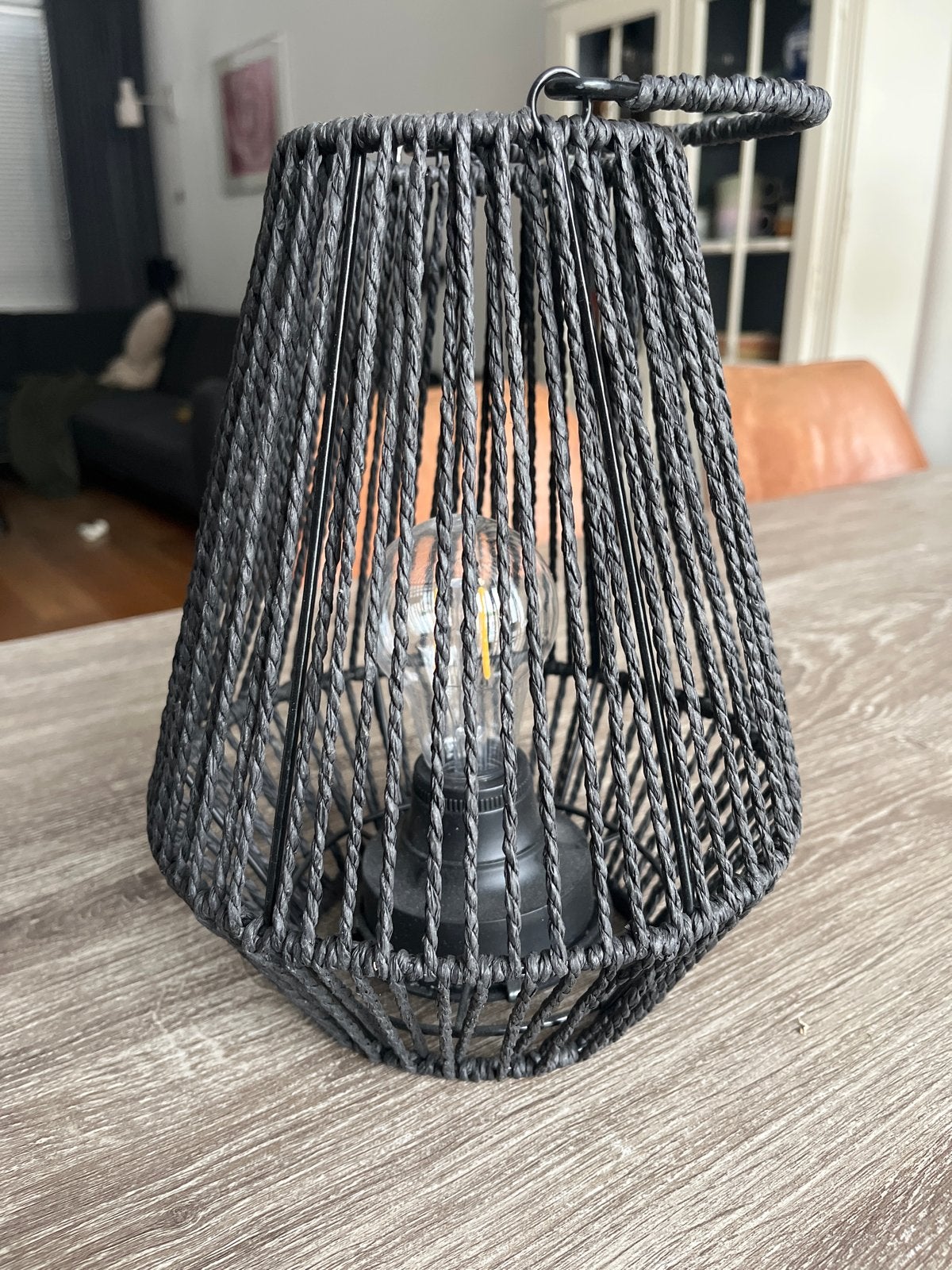 Zwarte rotan look LED lantaarn, werkt op batterijen, Bohemian, Overige merken, Natuurlijk materiaal, Zwart