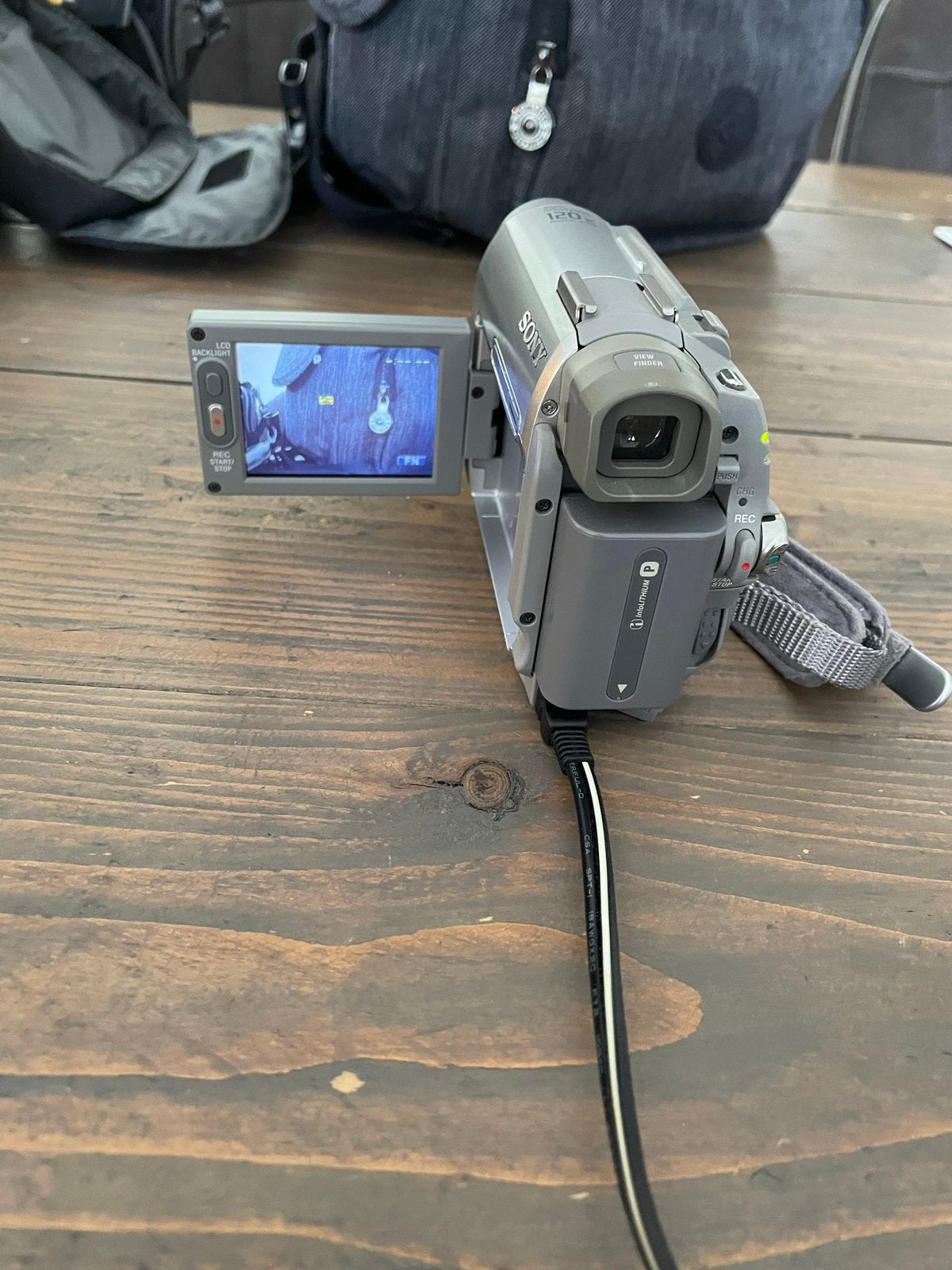 Mooie set camera's, Sony Handycam; complete Akai DVD-speler, Audio, Tv en Foto, Gebruikt, Overige soorten, Camera, Ophalen