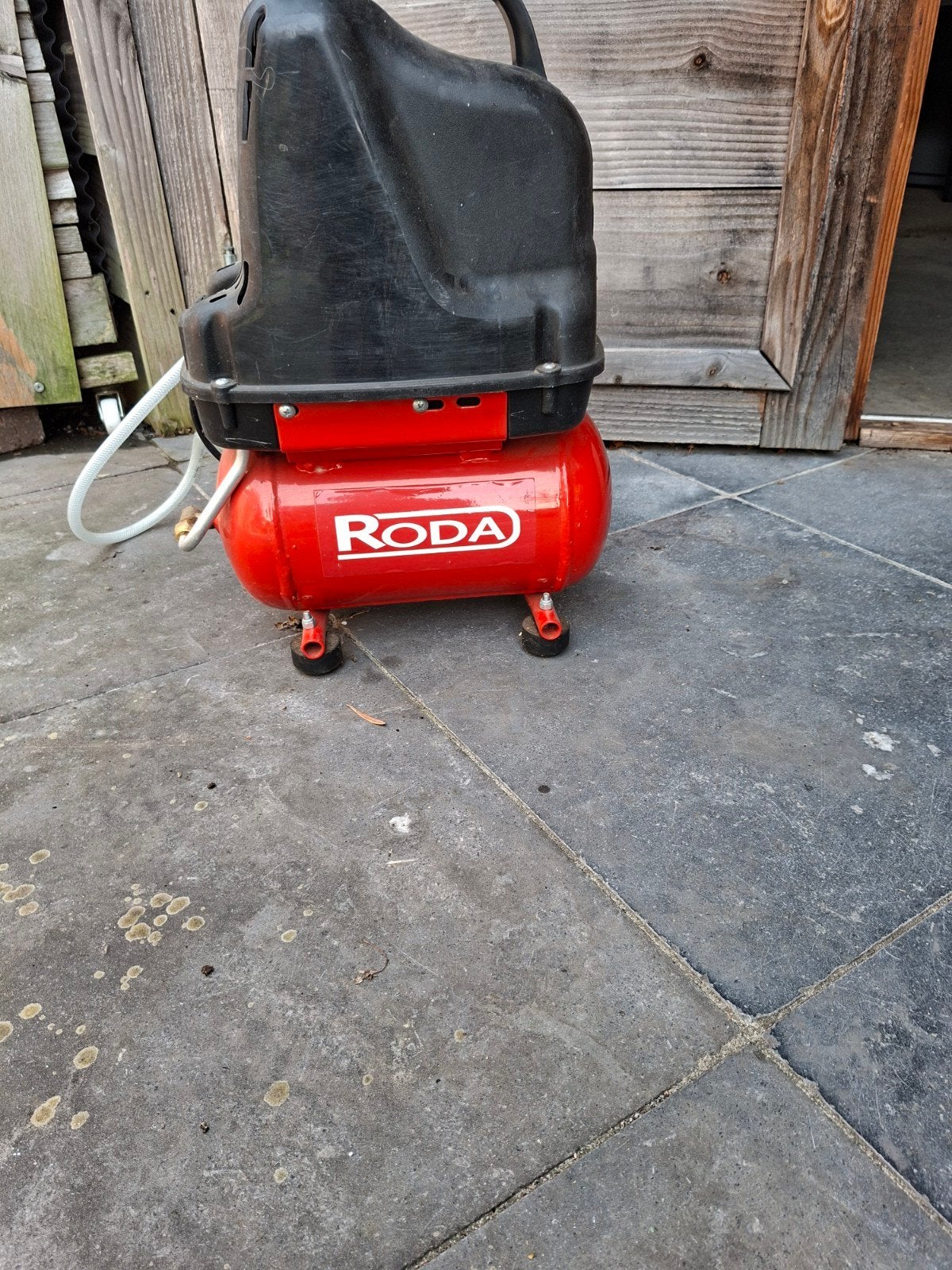Roda Compressor - Compact en Krachtig, Ophalen