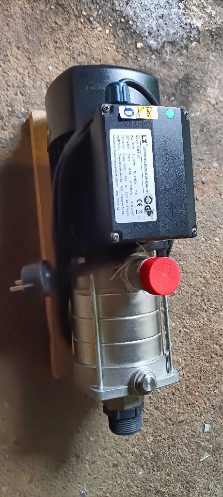 waterpomp meer traps 4 cup per uur, Tuin en Terras, Ophalen of Verzenden, Zo goed als nieuw, Elektrisch, Beregeningspomp