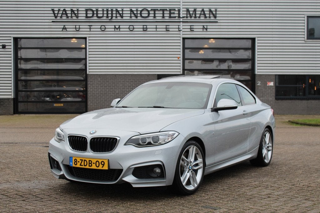 BMW 2 Serie Coupé 220i High Executive / Schuifdak / Xenon /, Auto's, BMW, Automaat, Achterwielaandrijving, Gebruikt, 4 cilinders