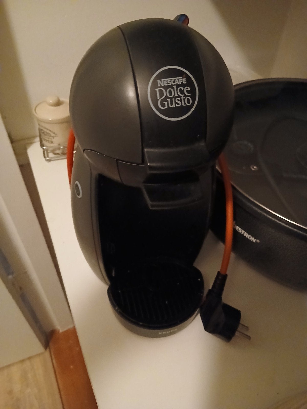 Nescafé Dolce Gusto koffiezetapparaat - Gebruikt, Koffiepads en cups, Gebruikt, Koffiemachine, Ophalen of Verzenden