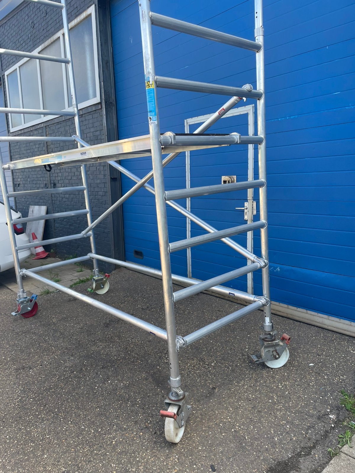 Gebruikte Rolsteiger 90x250 cm. Werkhoogte 4 meter, Ophalen, Gebruikt, Rolsteiger of Kamersteiger, 2 tot 5 meter