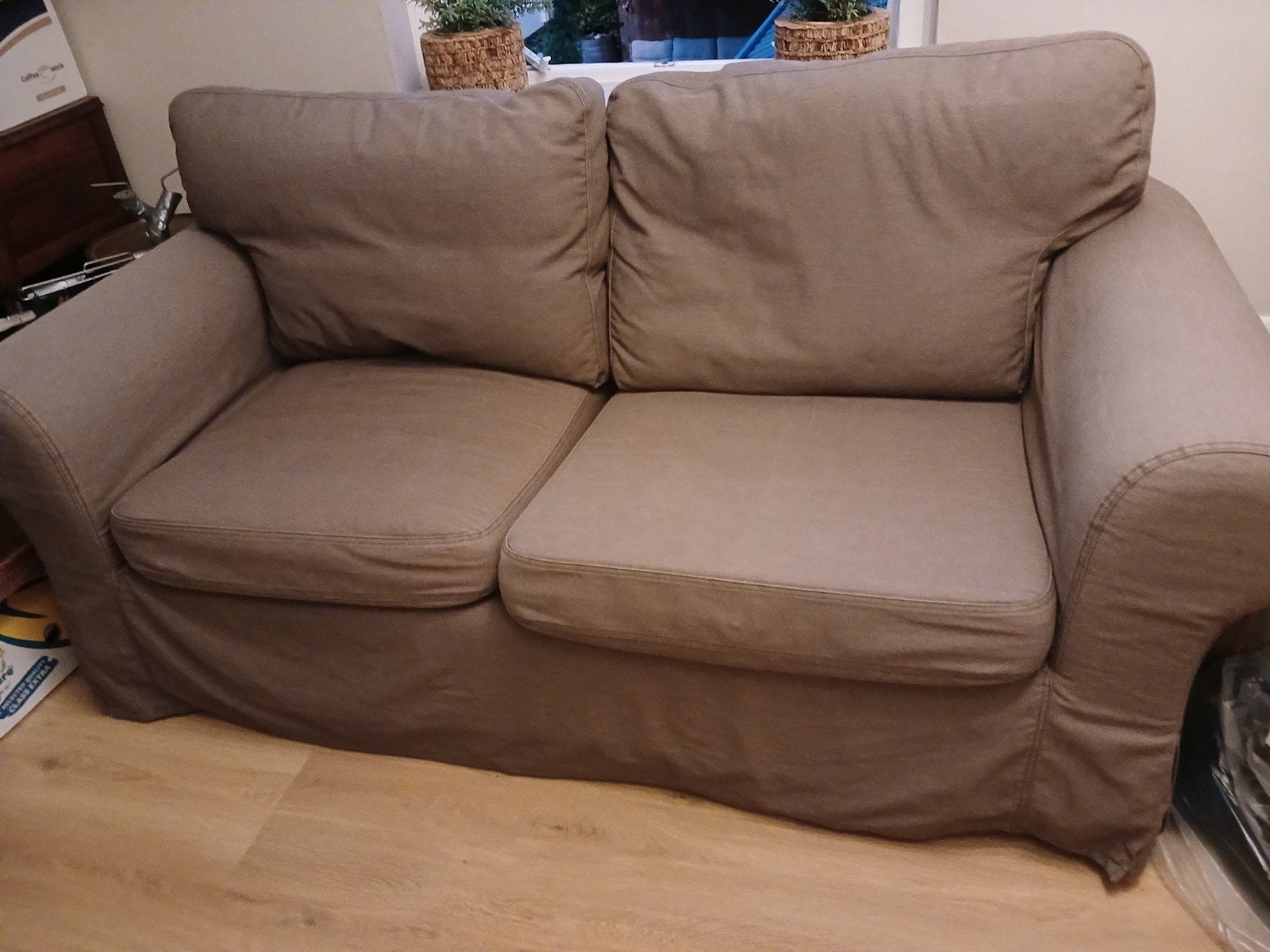 Landelijke Tweezitsbank Taupe/Bruin, Huis en Inrichting, Banken | Bankstellen, Ophalen, Gebruikt, 150 tot 200 cm, Tweepersoons