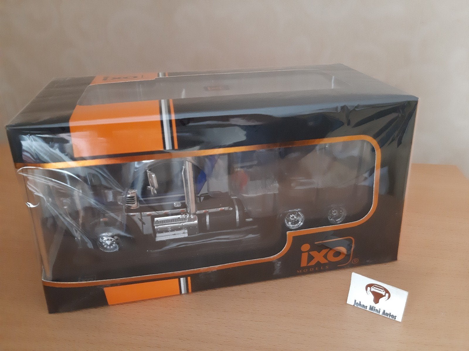Freightliner Coronado 2012 Zwart/Grijs van IXO Trucks 1:43, Hobby en Vrije tijd, Modelauto's | 1:43, Overige merken, Nieuw, IXO Trucks