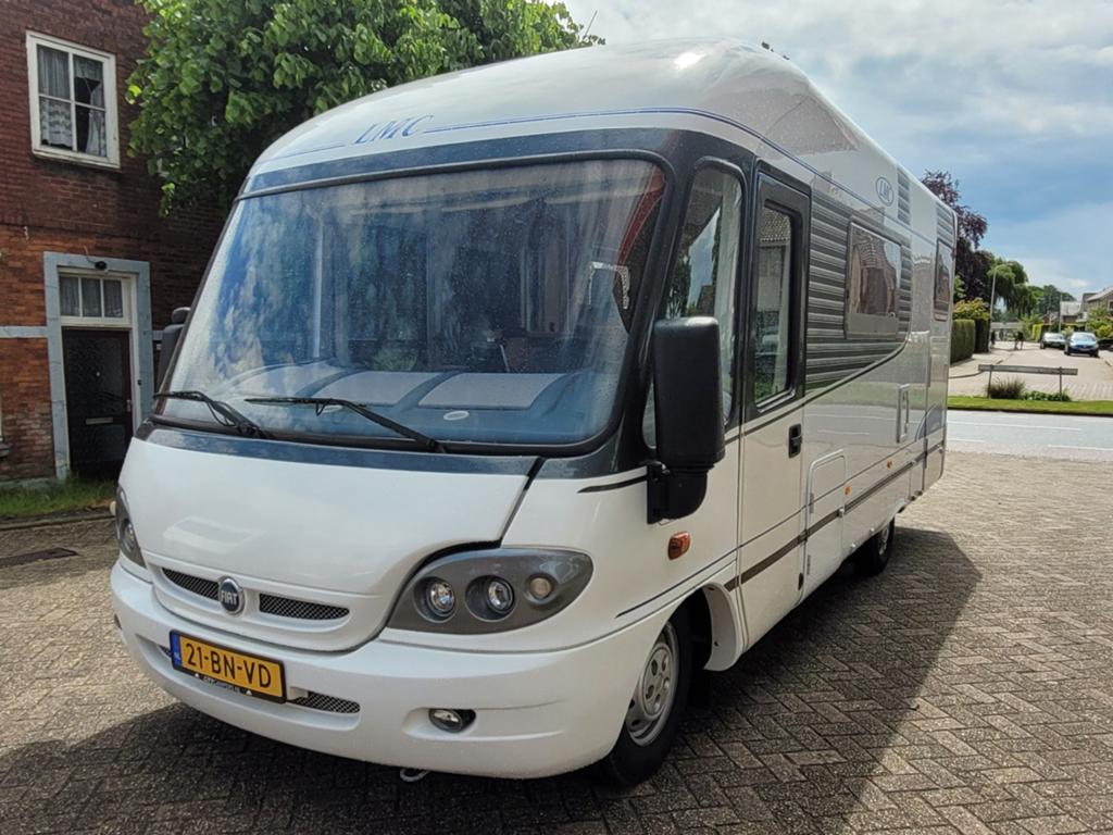 LMC Liberty 6450i Integraal camper met airco en fietsendrage, Integraal, Achteruitrijcamera, Ringverwarming, Fiat