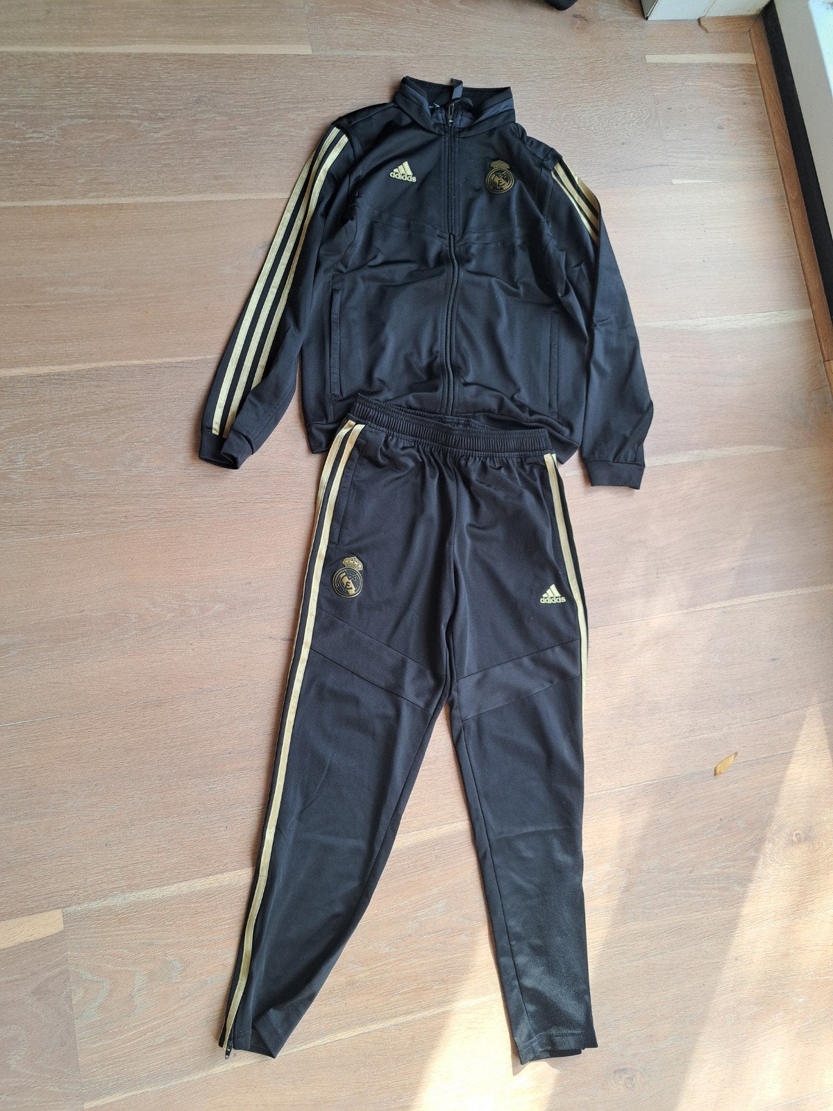 Adidas trainingspak maat 152 (broek en jasje), Kinderen en Baby's, Kinderkleding | Maat 152, Adidas, Gebruikt, Jongen of Meisje