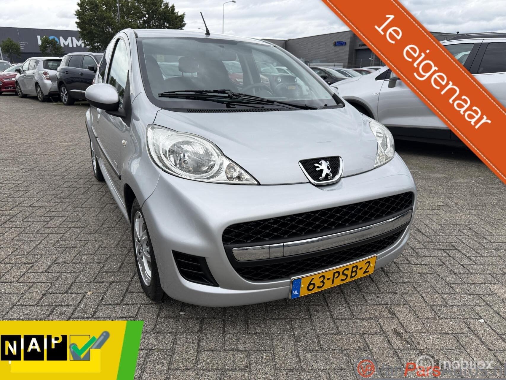Peugeot 107 1.0-12V Millesim 200Automaat,Airco,Navi,45.000KM, Euro 5, Gebruikt, 4 stoelen, 68 pk