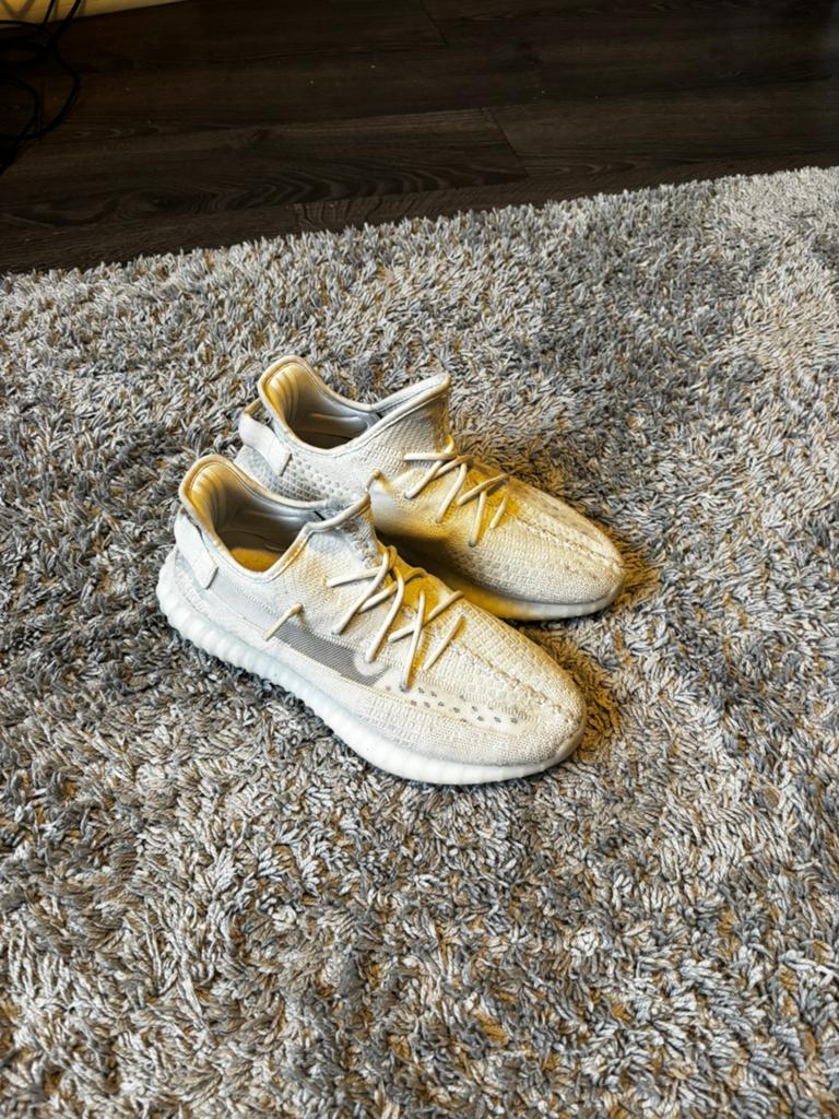 Yeezy boost 350v2 wit maat 43, Ophalen of Verzenden, Nieuw, Wit
